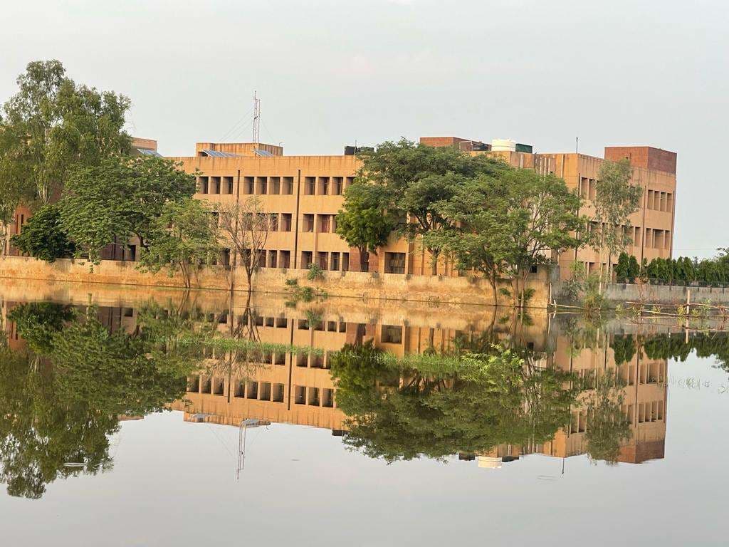 ST. MARY PUBLIC SCHOOL