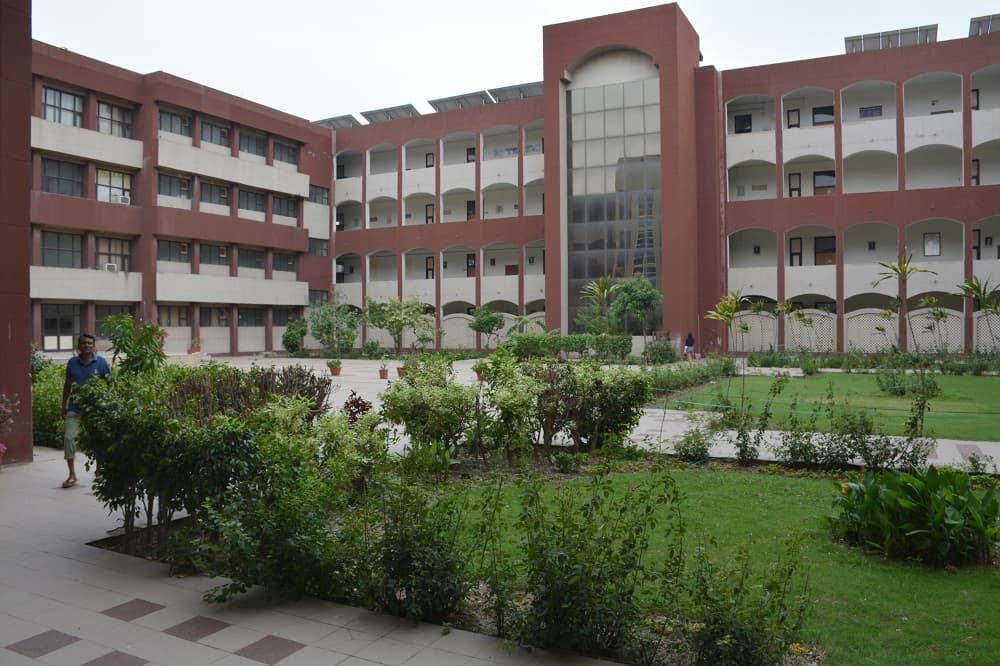 Bhagat Phool Singh Mahila Vishwavidyalaya campus