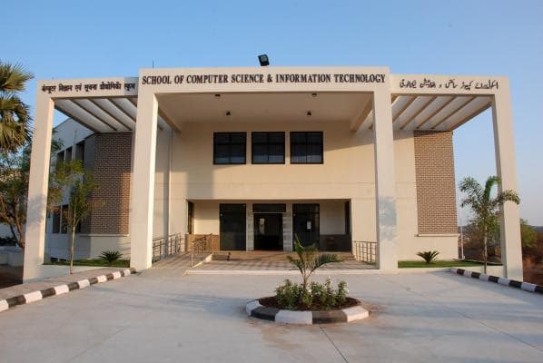 Maulana Azad National Urdu University campus