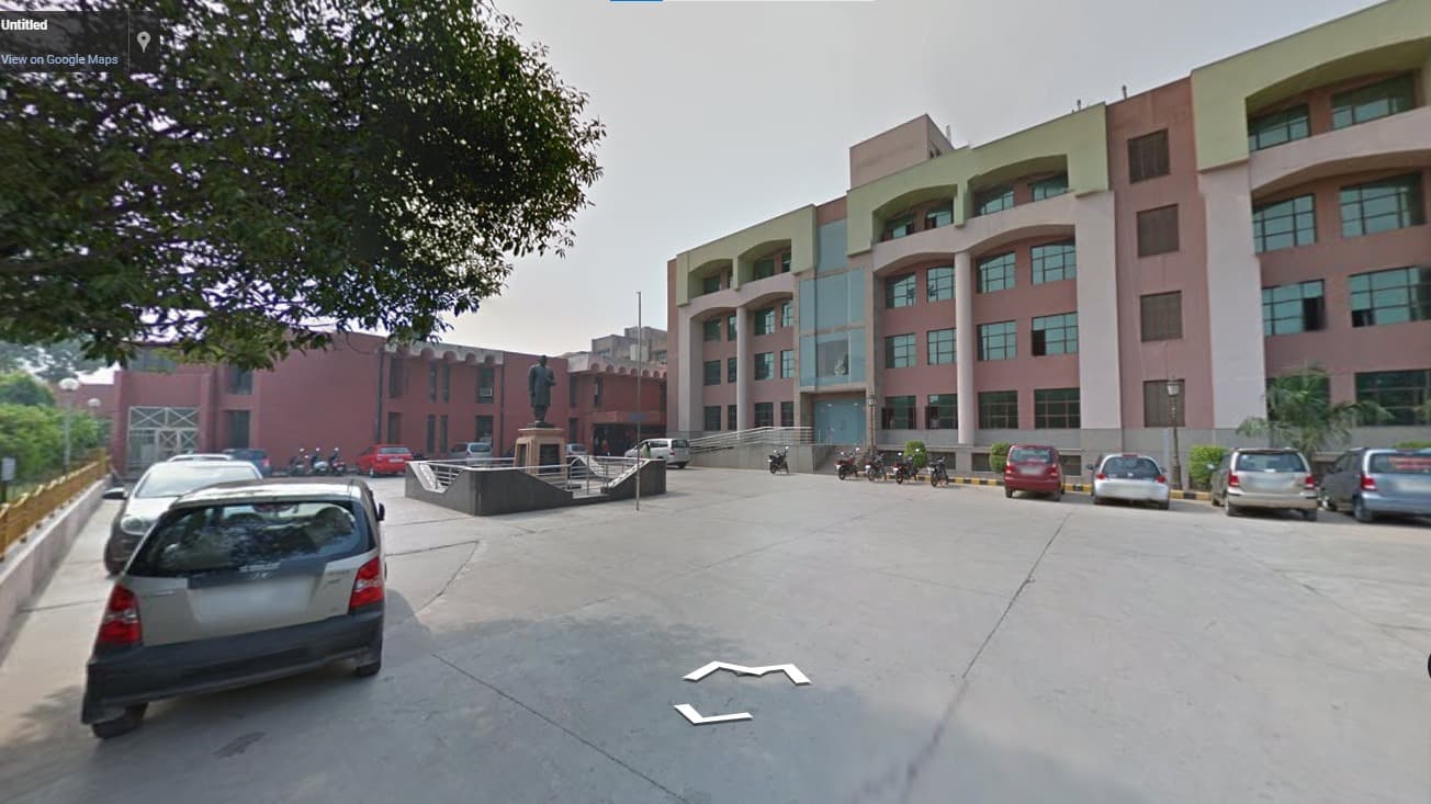 Shri Lal Bahadur Shastri National Sanskrit University campus