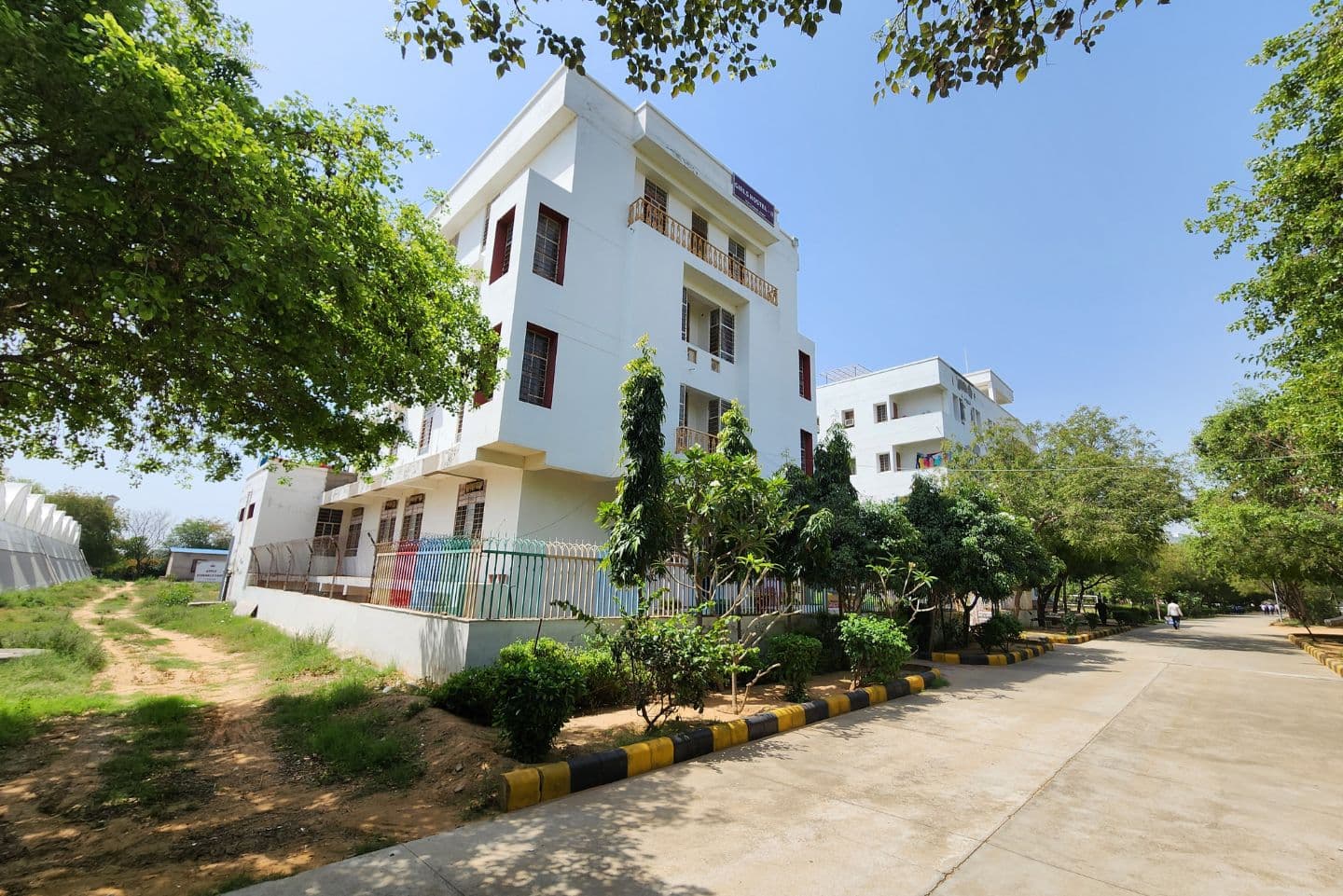 Vivekananda Global University campus