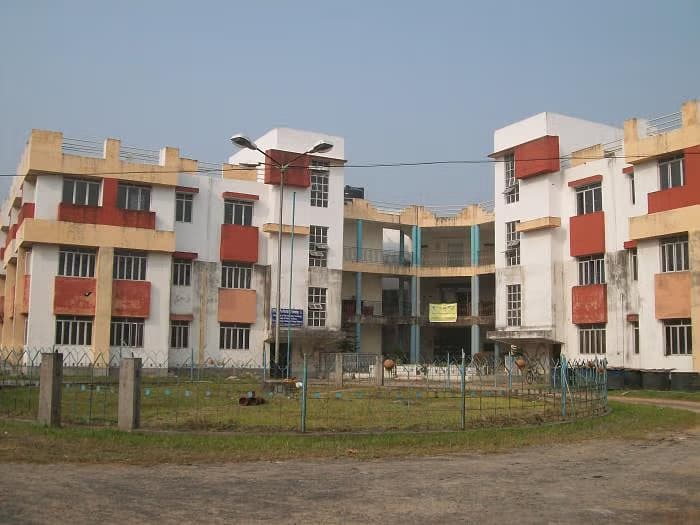 West Bengal University of Animal and Fishery Sciences, campus